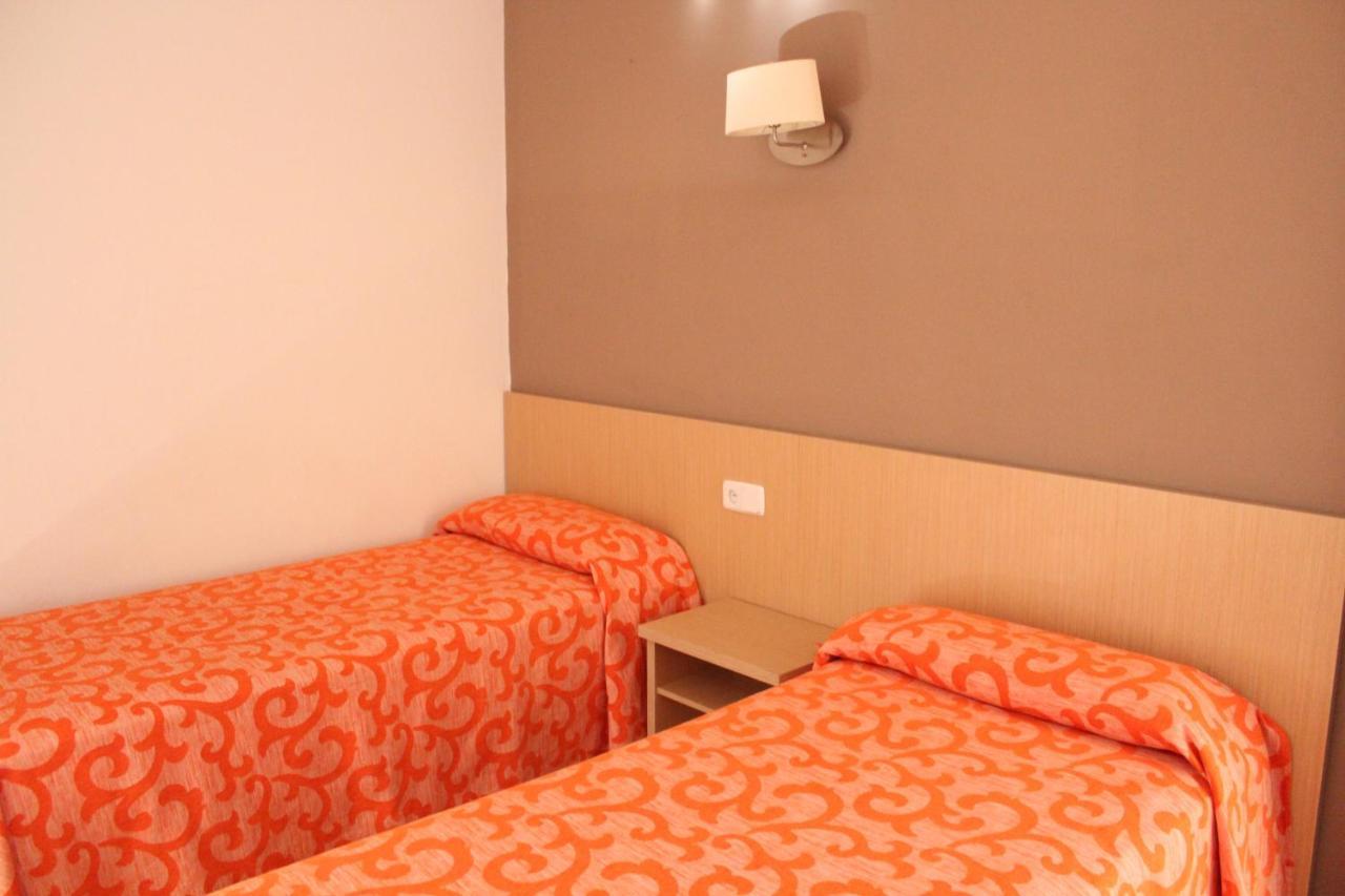 Apartamentos Orvay San Antonio  Exteriör bild