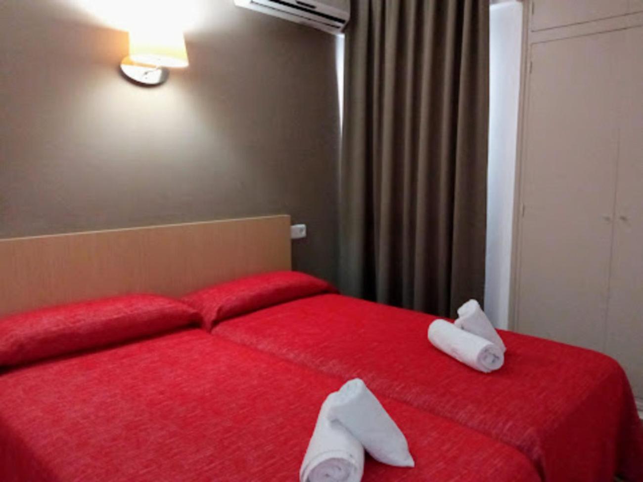 Apartamentos Orvay San Antonio  Exteriör bild