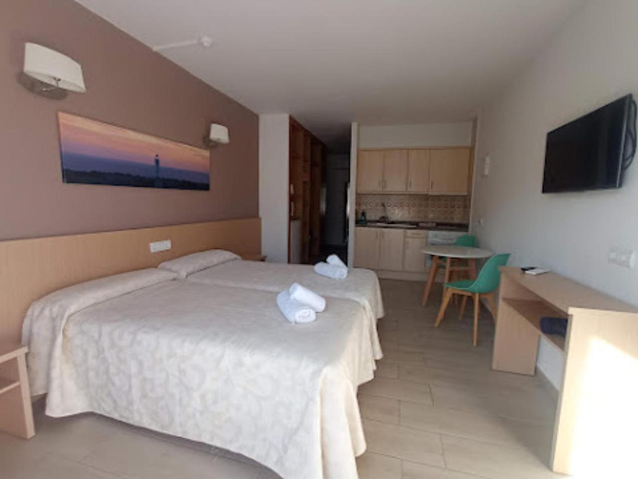 Apartamentos Orvay San Antonio  Exteriör bild